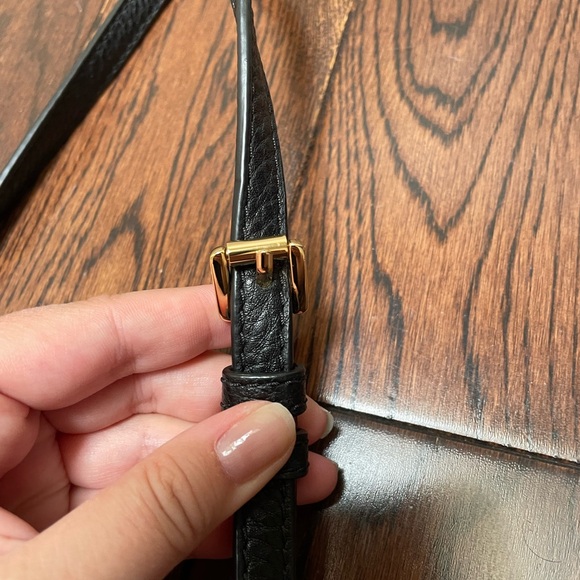 Michael Kors Crossbody - Picture 4 of 7